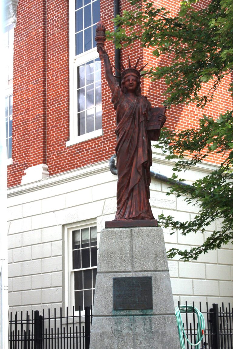JEFFERSON COUNTY STATUE OF LIBERTY REPLICA MEMORIAL