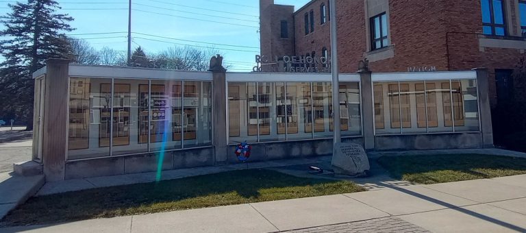 L.H.S. CLASS OF 1966 HONORS ALL VIETNAM ERA VETERANS MEMORIAL