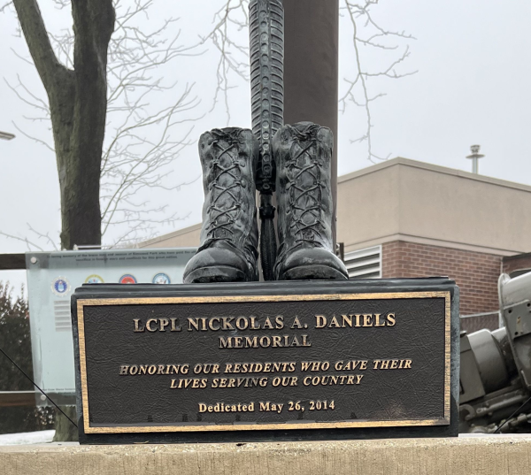 LCPL NICKOLAS A. DANIELS WAR MEMORIAL BATTLEFIELD CROSS