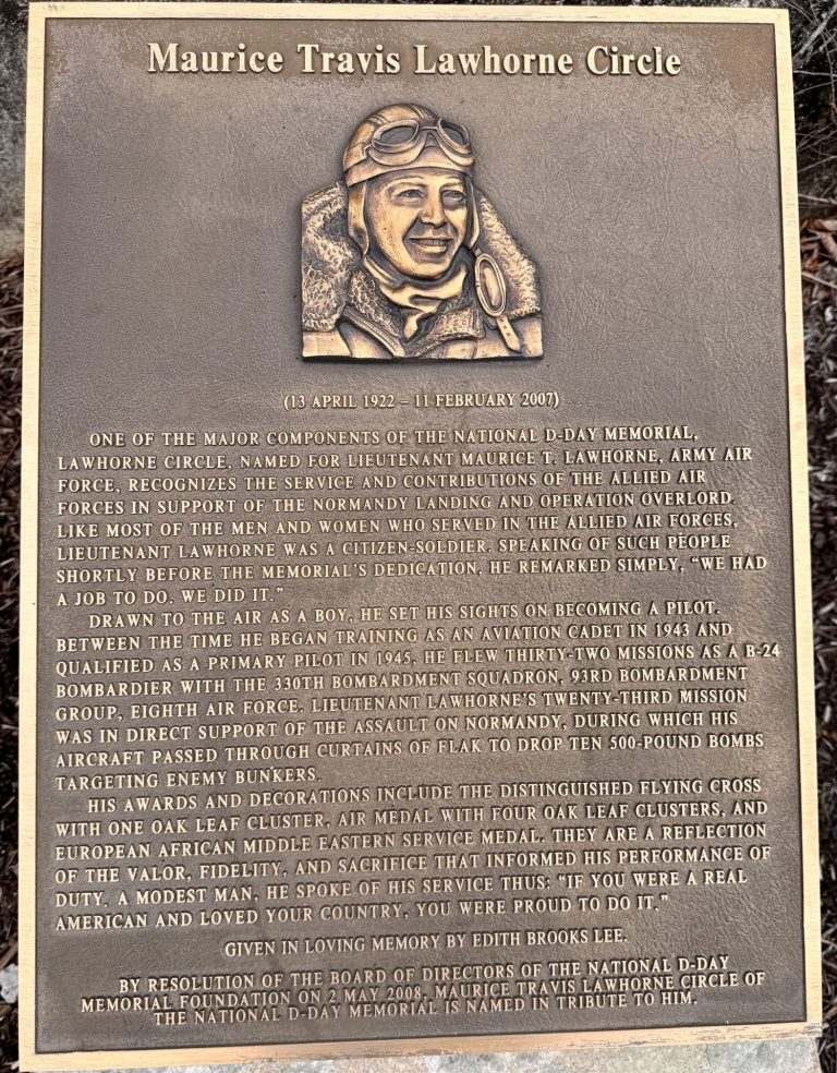 MAURICE TRAVIS LAWHORNE CIRCLE WAR MEMORIAL PLAQUE