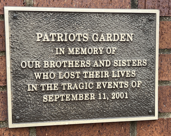 PATRIOTS GARDEN SEPTEMBER 11, 2001 MEMORIAL PLAQUE