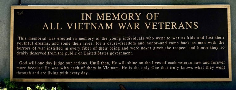 ROSEWOOD MEMORIAL PARK ALL VIETNAM WAR VETERANS MEMORIAL PLAQUE