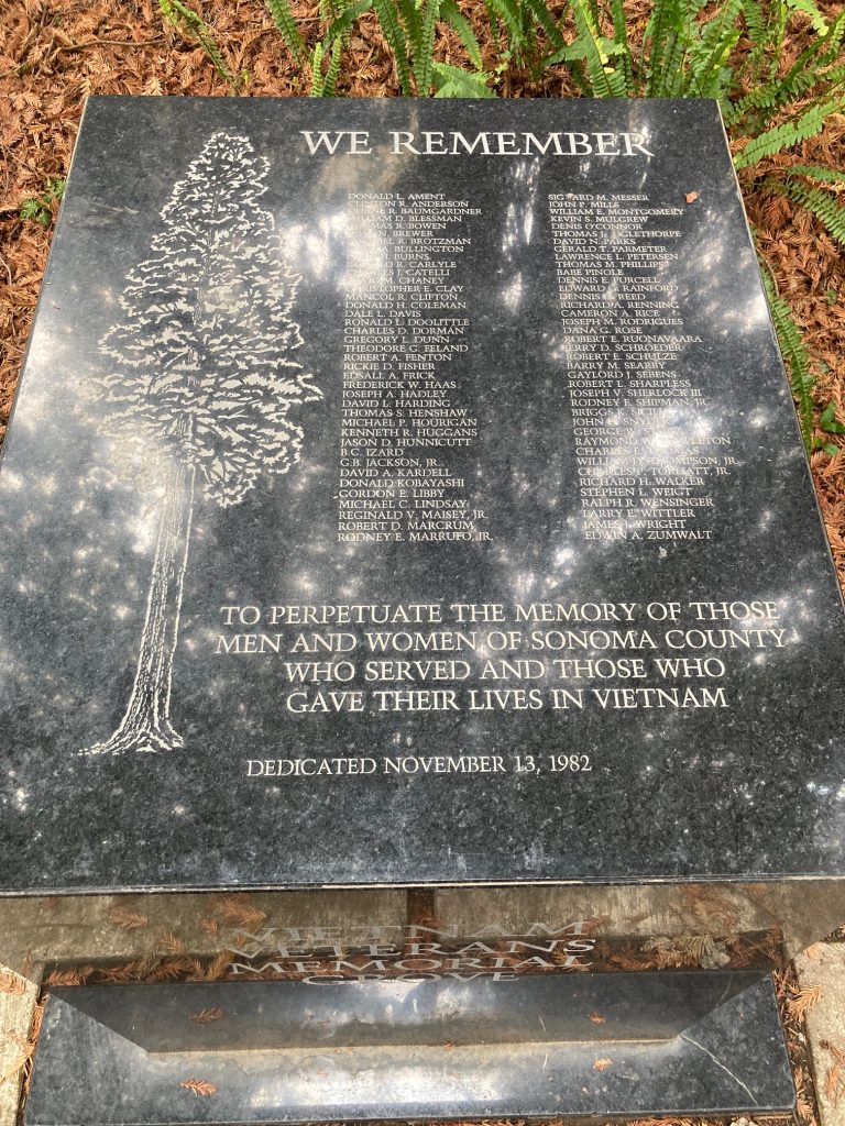 VIETNAM VETERANS MEMORIAL GROVE PLAQUE