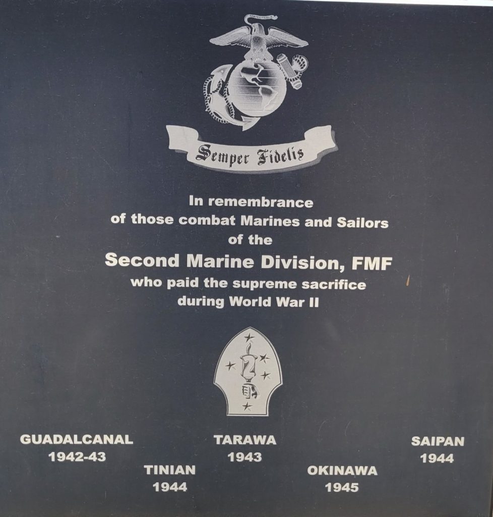 SECOND MARINE DIVISION, FMF WAR MEMORIAL PLAQUE