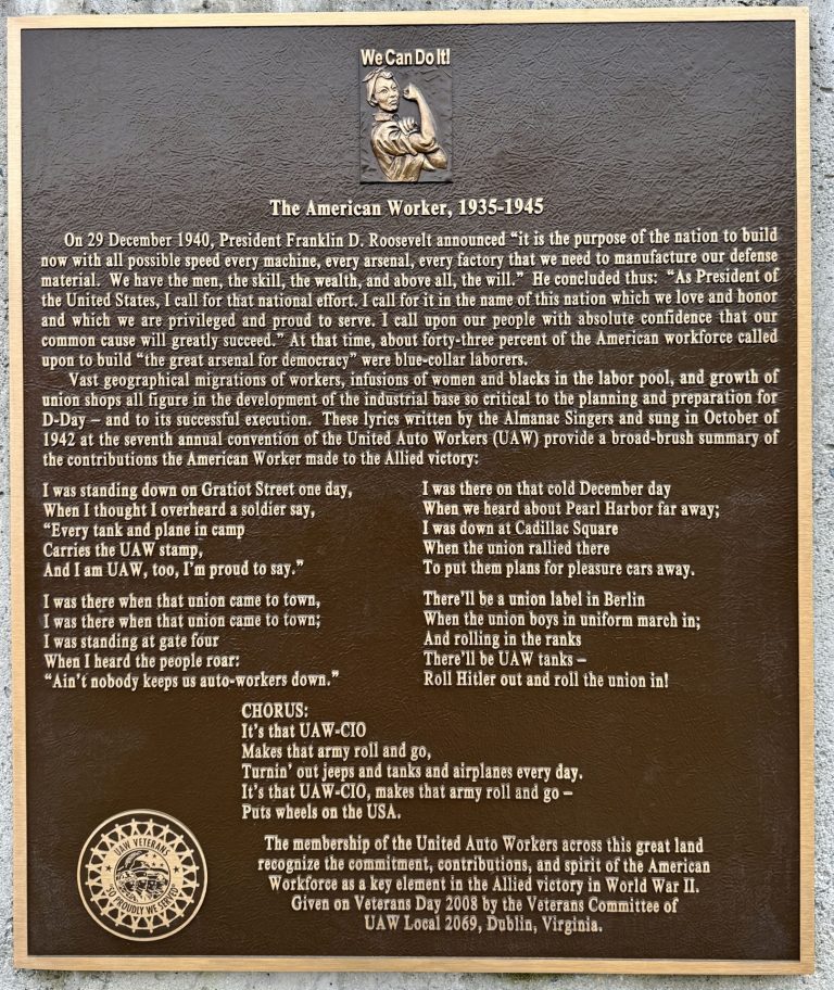 THE AMERICAN WORKER 1939-1945 MEMORIAL PLAQUE