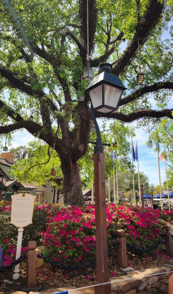 THE LIBERTY TREE MEMORIAL ORLANDO