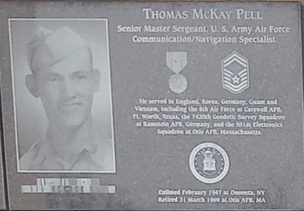 THOMAS MCKAY PELL WAR MEMORIAL PLAQUE