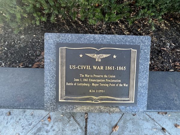 TOWN OF HUNTINGTON VETERANS PLAZA PLAQUE E