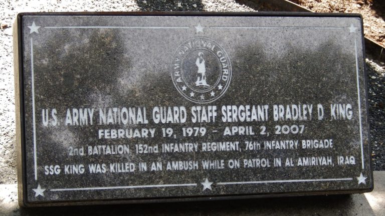U.S. ARMY NATIONAL GUARD STAFF SERGEANT BRADLEY D. KING WAR MEMORIAL TREE STONE