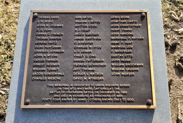 UNION SOLDIERS BURIED AT THIS SITE WAR MEMORIAL PLAQUE