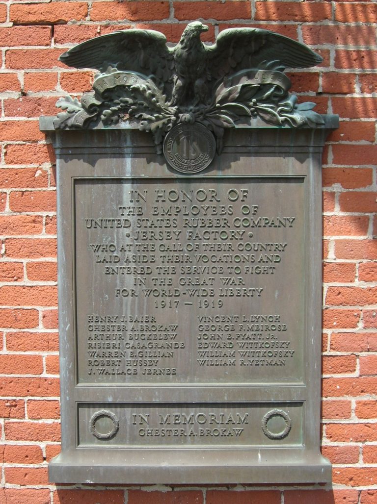 UNITED STATES RUBBER EMPLOYEES WORLD WAR I MEMORIAL PLAQUE