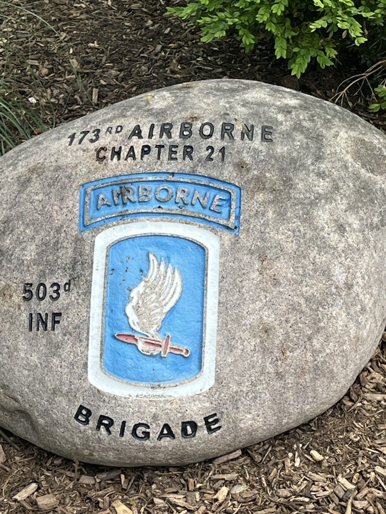 173RD AIRBORNE BRIGADE CHAPTER 21 WAR MEMORIAL ROCK