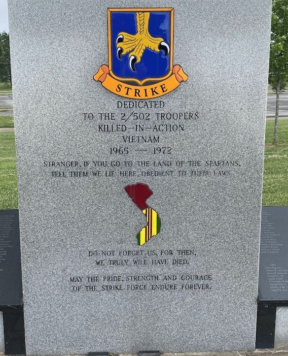 2/502 TROOPERS KILLED-IN-ACTION IN VIETNAM WAR MEMORIAL CENTER STONE