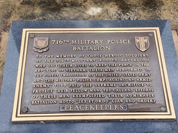 716TH MILITARY POLICE BATTALION PEACKEEPERS MEMORIAL PLAQUE