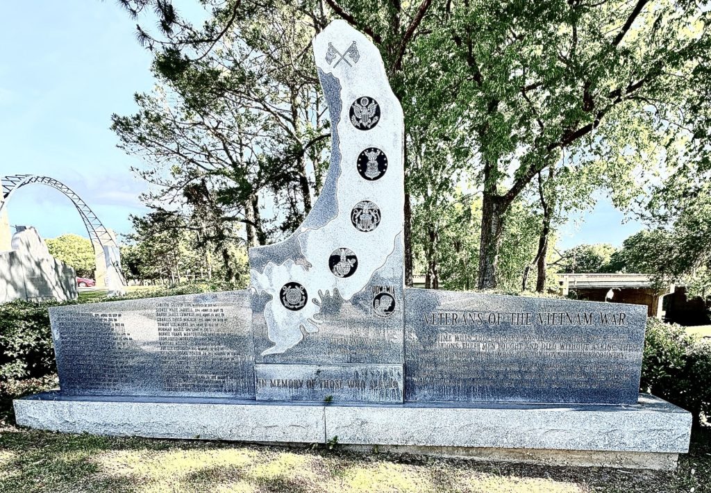 ALBANY VETERANS OF THE VIETNAM WAR MEMORIAL