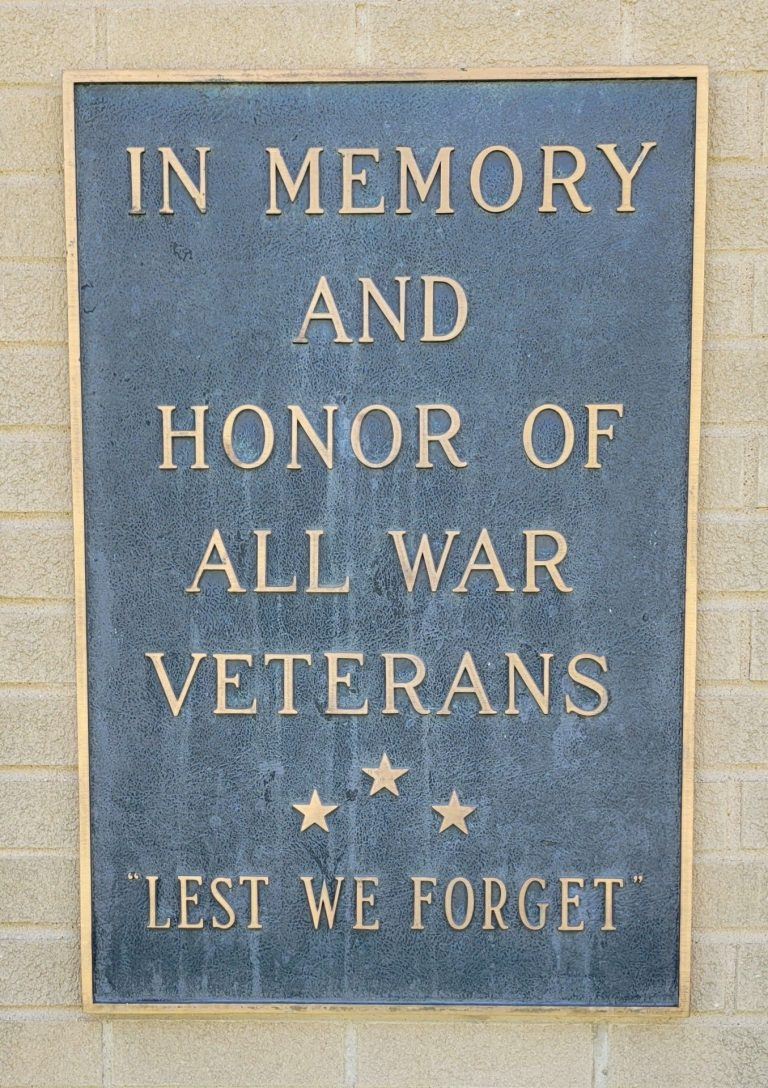 BELLVIEW HONOR ROLL MEMORIAL PLAQUE