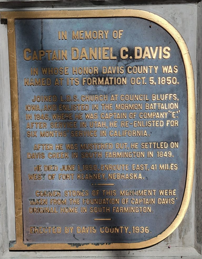CAPTAIN DANIEL C. DAVIS WAR MEMORIAL PLAQUE