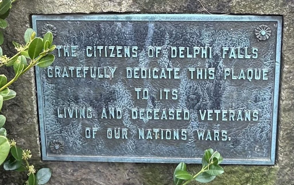 CITIZENS OF DELPHI FALLS WAR VETERANS MEMORIAL PLAQUE