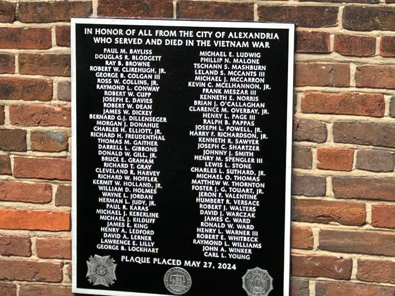 CITY OF ALEXANDRIA VIETNAM WAR MEMORIAL GADSBY TAVERN PLAQUE