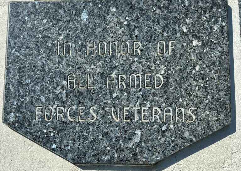 CLERMONT ALL ARMED FORCES VETERANS MEMORIAL TOP