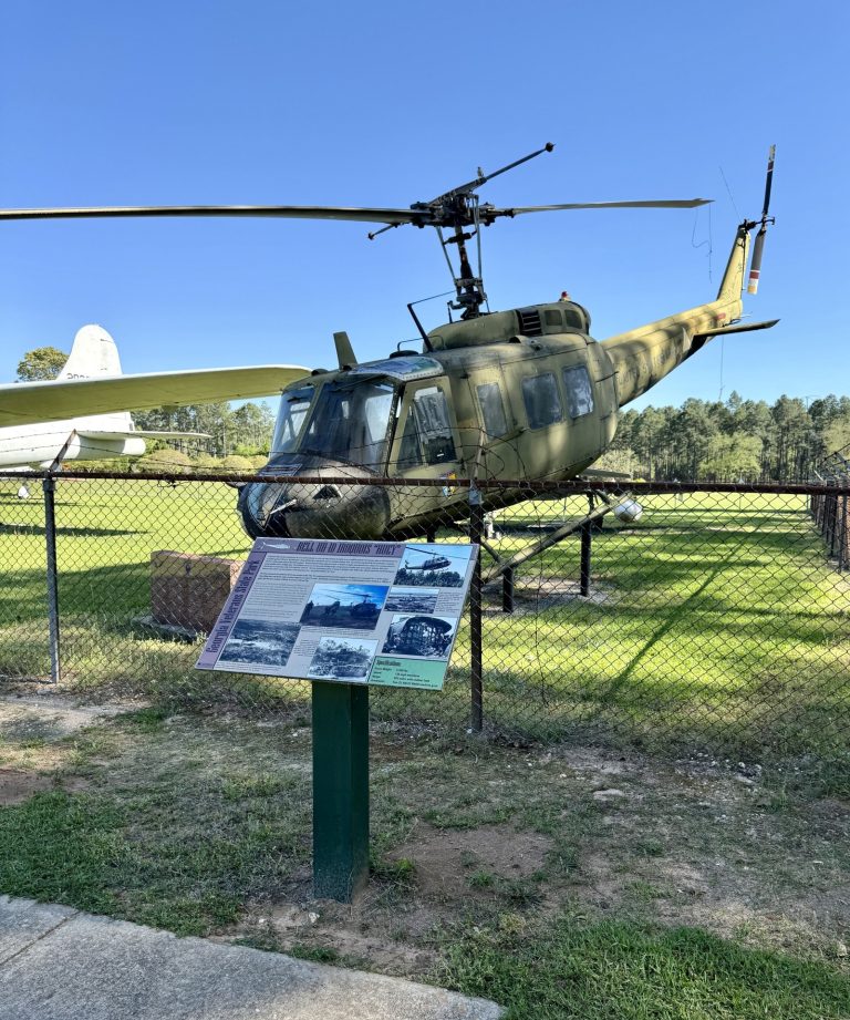 CORDELE BELL UH-1D IROQUOIS HUEY MEMORIAL AIRCRAFT