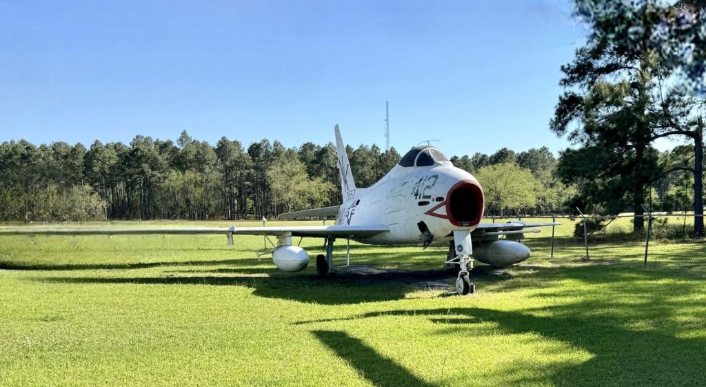 CORDELE NORTH AMERICAN FJ-4B FURY MEMORIAL AIRCRAFT