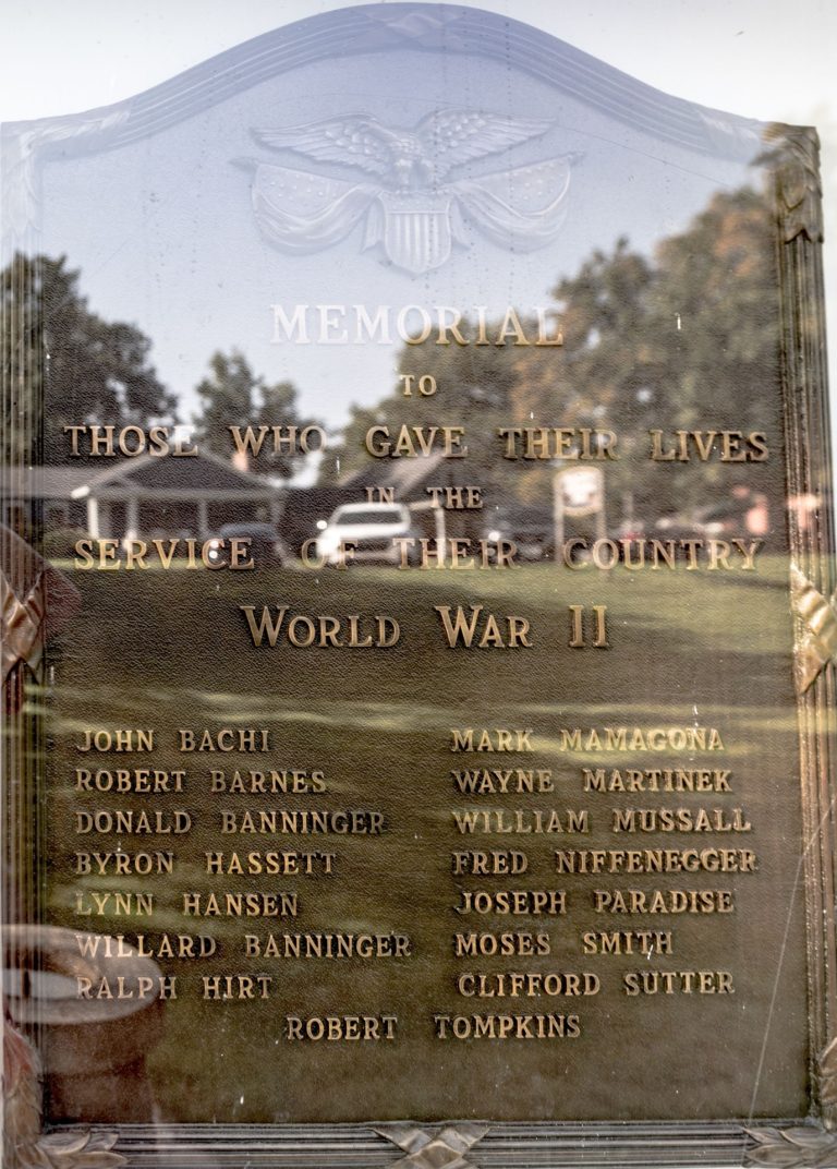 ELK RAPIDS WORLD WAR II SUPREME SACRIFICE MEMORIAL PLAQUE