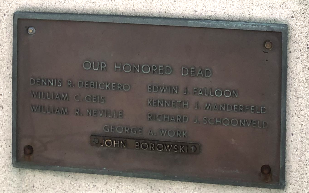 EVERGREEN PARK WAR VETERANS MEMORIAL PLAQUE F