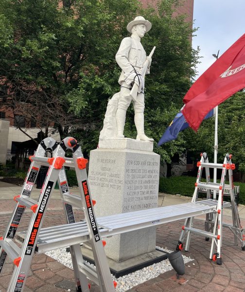 FOR GOD AND COUNTRY WAR MEMORIAL STATUE