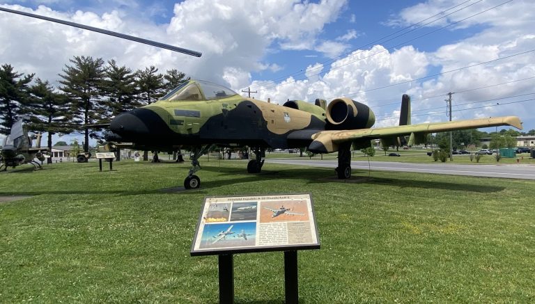 FORT CAMPBELL REPUBLIC A-10 THUNDERBOLT II WAR MEMORIAL AIRCRAFT