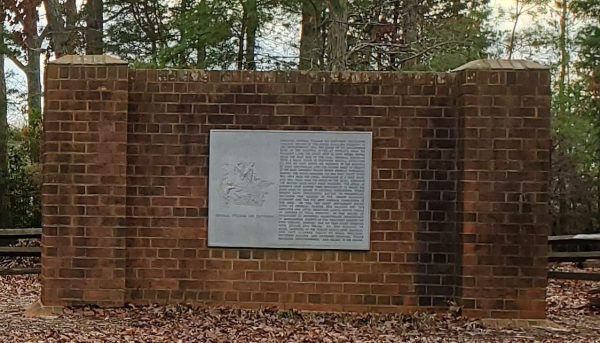 GENERAL WILLIAM LEE DAVIDSON REVOLUTIONARY WAR MEMORIAL WALL