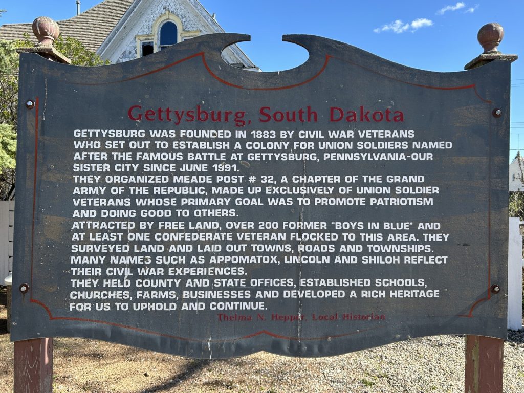 GETTYSBURG, SOUTH DAKOTA WAR MEMORIAL MARKER