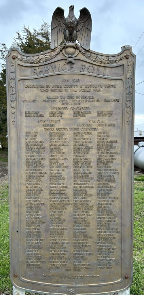 HYDE COUNTY WORLD WAR SEVICE ROLL MEMORIAL