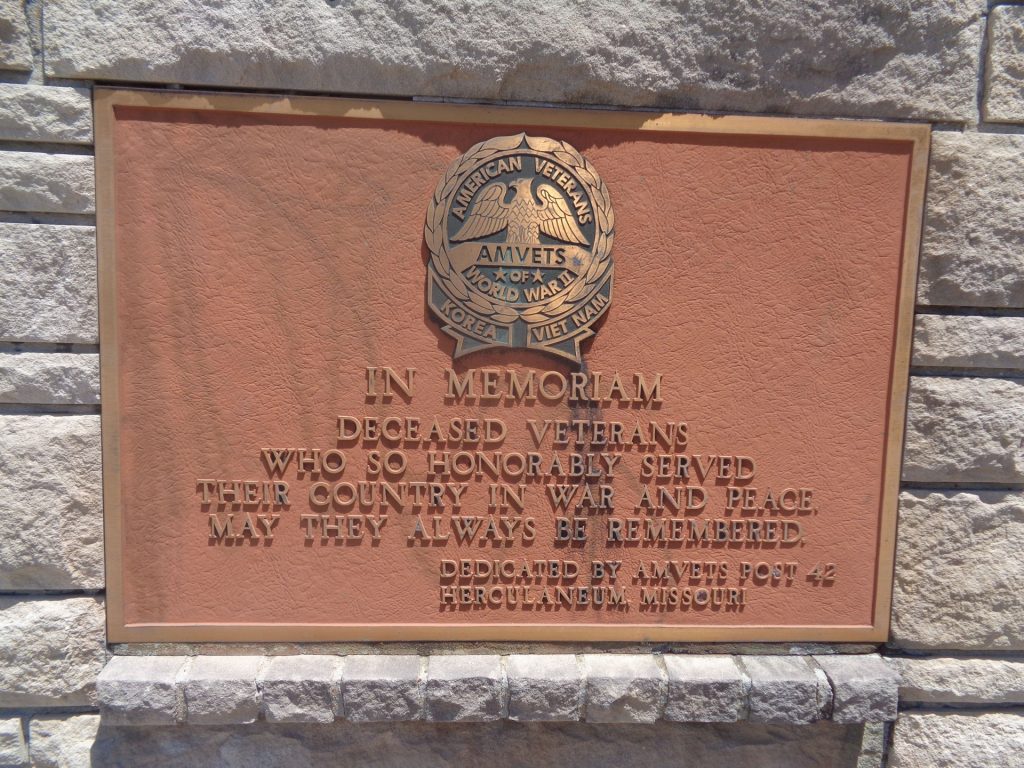 IN MEMORIAM DECEASED VETERANS IN WAR AND PEACE MEMORIAL PLAQUE