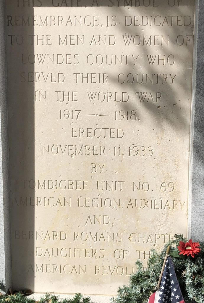 LOWNDES COUNTY WORLD WAR MEMORIAL LEFT STONE