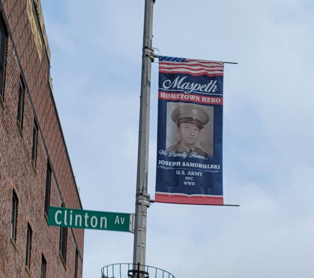 MASPETH HOMETOWN HERO JOSEPH SAMODULSKI MEMORIAL BANNER
