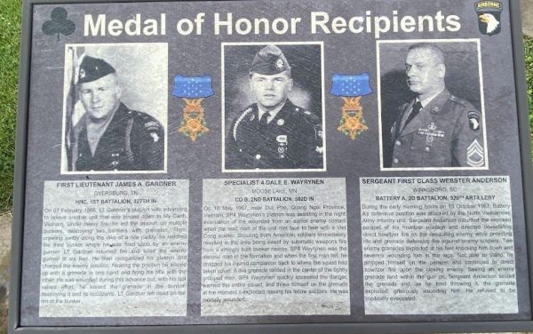 MEDAL OF HONOR RECIPIENTS AIRBORNE WAR MEMORIAL PANEL II