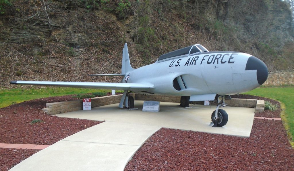 PIKEVILLE SUBSONIC AMERICAN JET TRAINER MEMORIAL