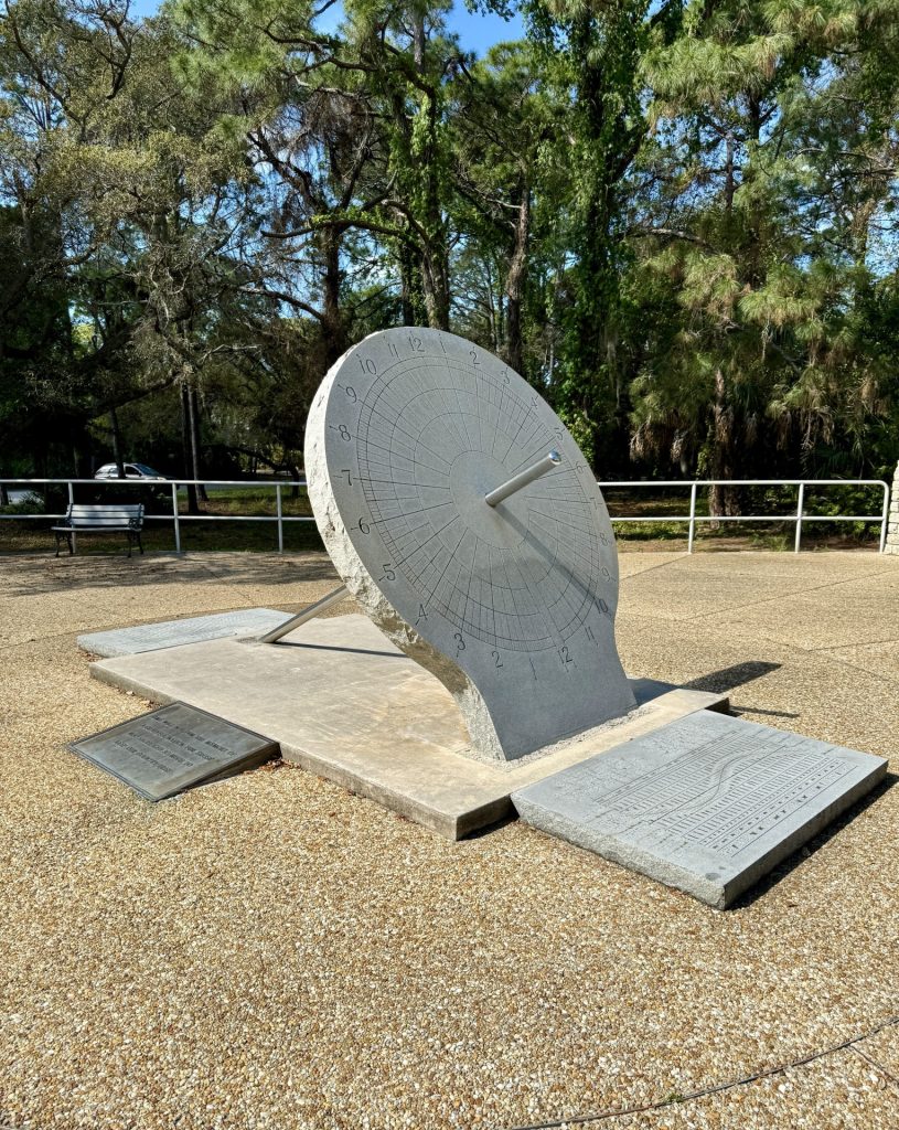 PINELLAS COUNTY VETERANS MEMORIAL EQUATORIAL SUNDIAL