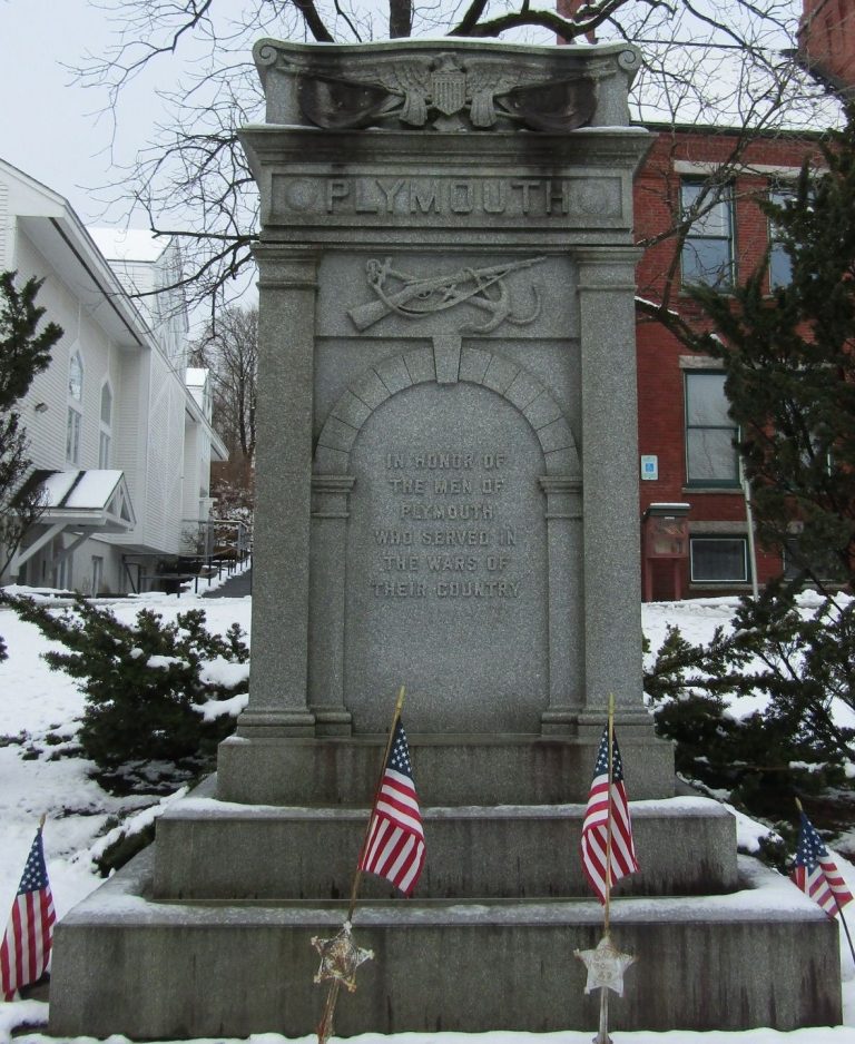 PLYMOUTH, NH WAR VETERANS MEMORIAL