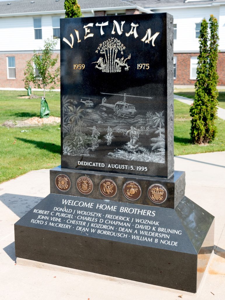 ROGERS CITY VIETNAM WAR MEMORIAL FRONT