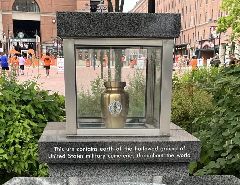 STATE OF MARYLAND MEMORIAL STADIUM URN