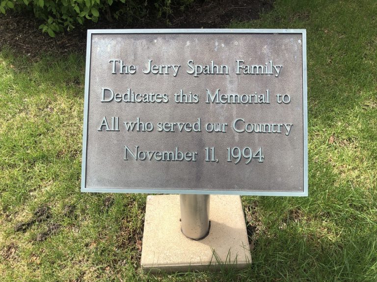 THE JERRY SPAHN FAMILY VETERANS MEMORIAL PLAQUE