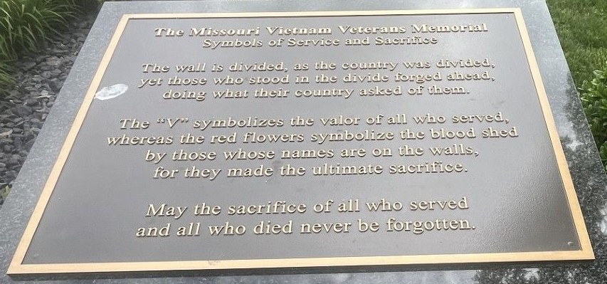 THE MISSOURI VIETNAM VETERANS MEMORIAL PLAQUE