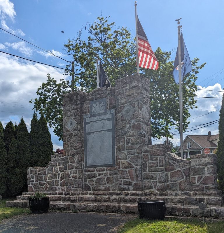 THE VETERANS OF WEST BOWMANS WAR MEMORIAL