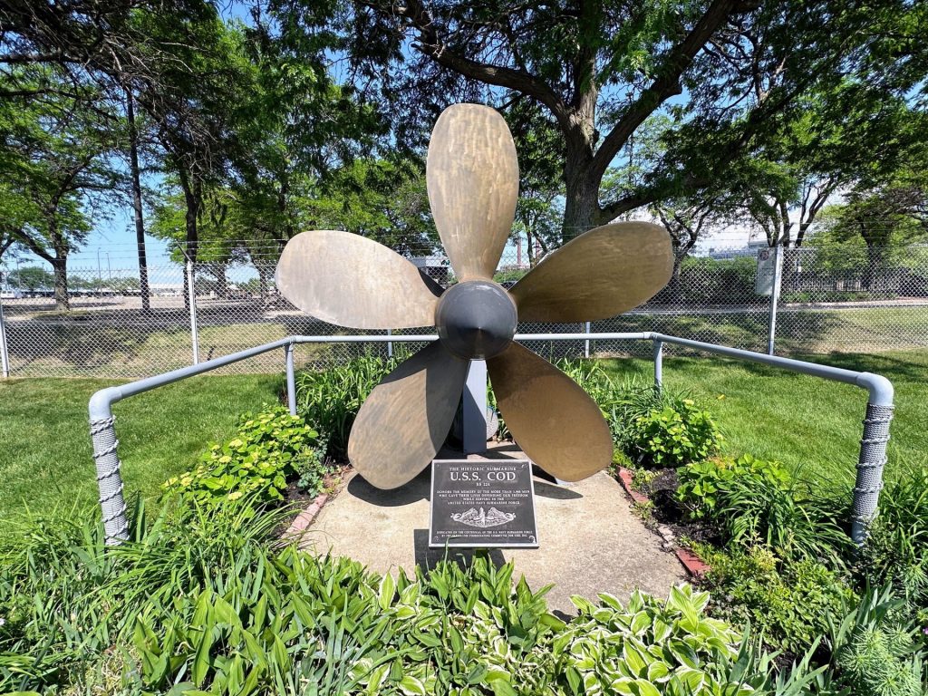 U.S.S. COD SS 224 WAR MEMORIAL PROPELLER