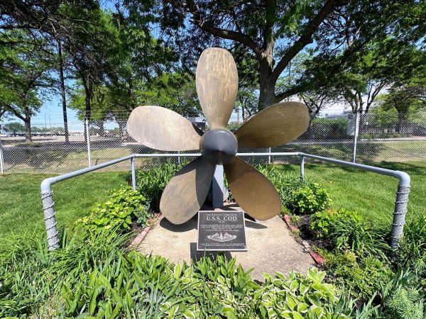 U.S.S. COD SS 224 WAR MEMORIAL PROPELLER