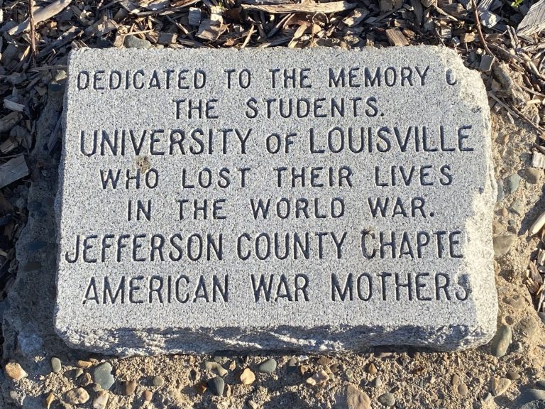 UNIVERSITY OF LOUISVILLE WORLD WAR MEMORIAL