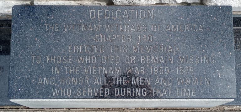 VIETNAM VETERANS OF AMERICA CHAPTER 440 WAR MEMORIAL STONE
