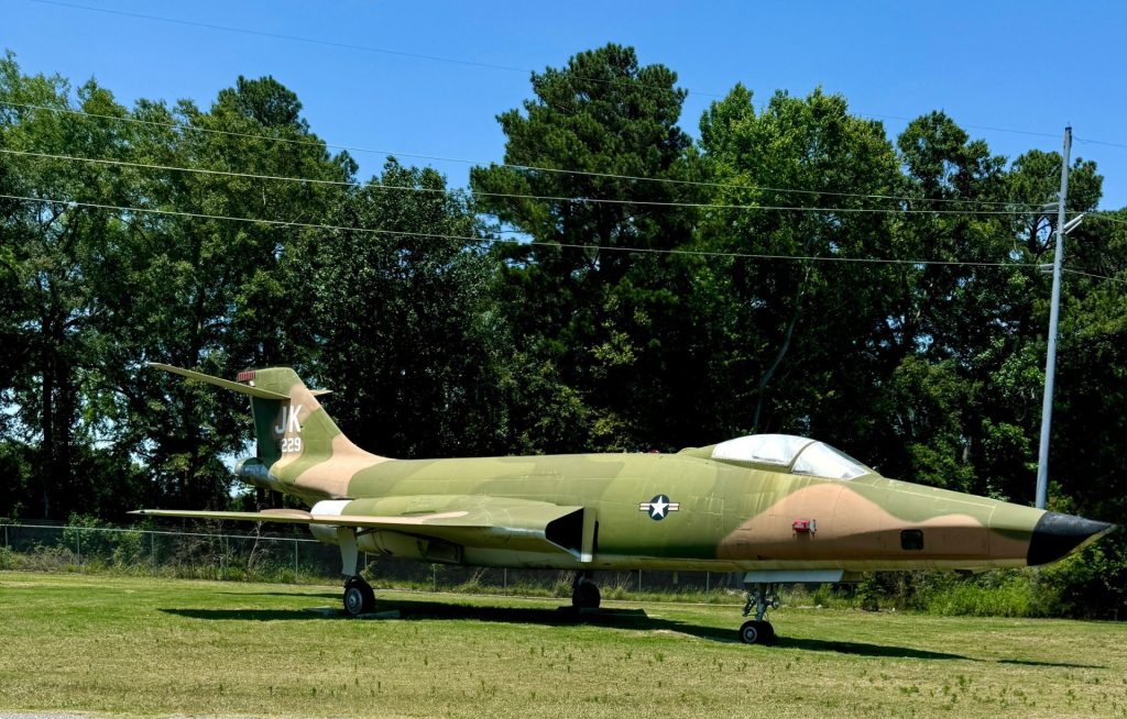 WARNER ROBINS RF-101C “VOODOO” MEMORIAL AIRCRAFT